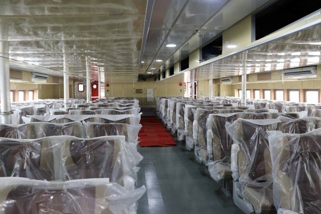 Tau cao toc Thang Long anh 2