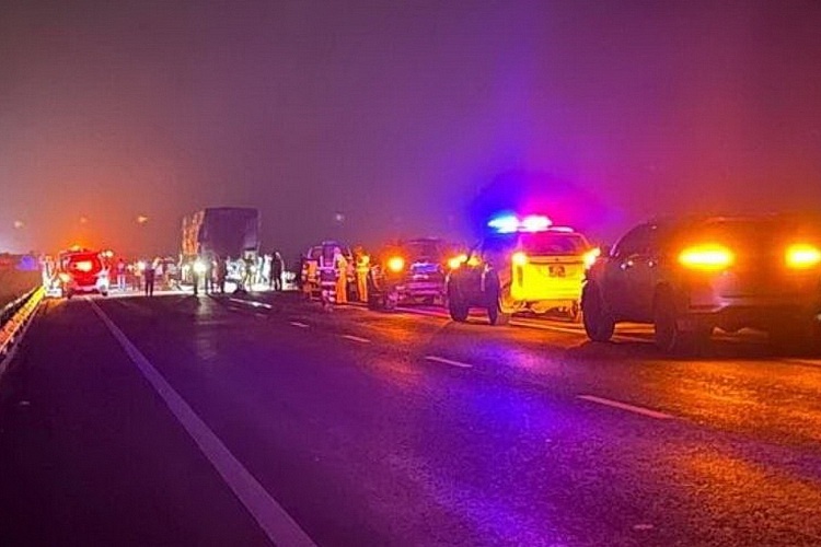 Danh tinh 11 nan nhan vu tai nan tren cao toc Cam Lo - La Son hinh anh