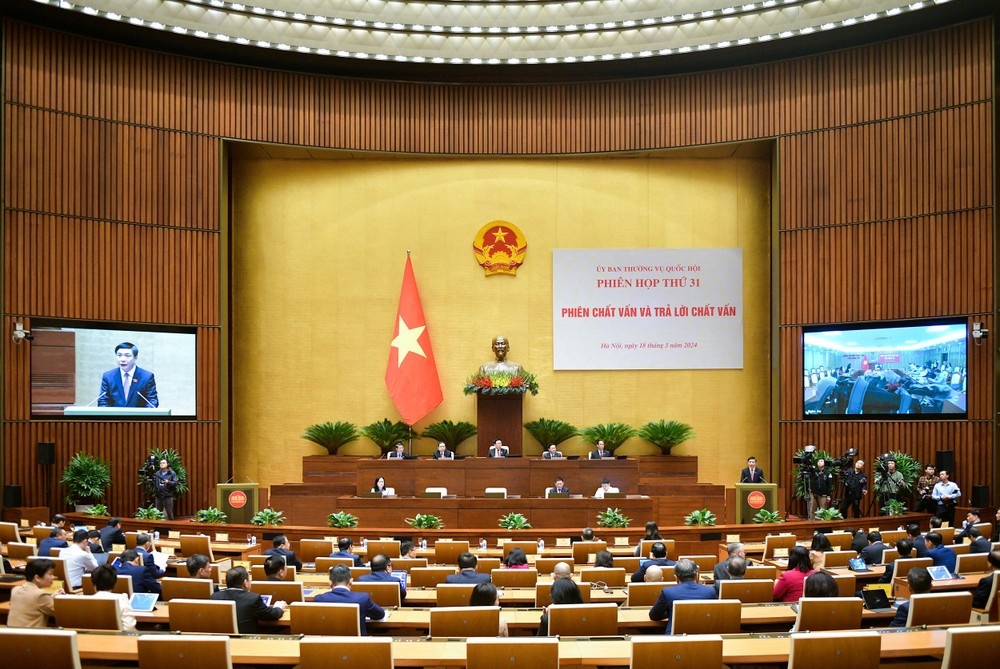 Vuong Dinh Hue Quoc hoi anh 2