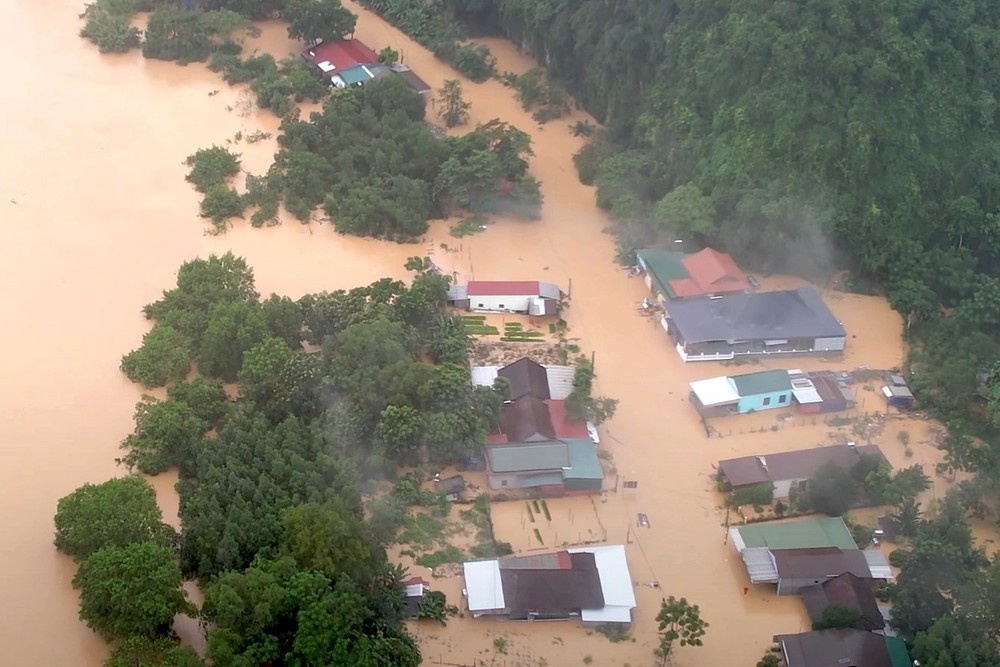Thien tai 'cuon bay' gan 670 ty dong o Nghe An hinh anh