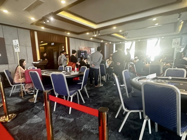 Xu ly cau lac bo ngang nhien to chuc giai dau Poker tai Nha Trang hinh anh