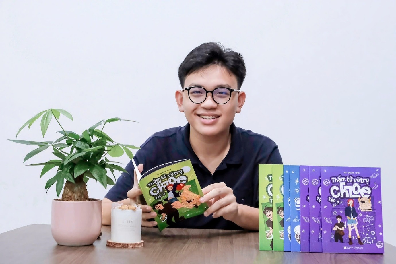 Hoc sinh chuyen Ly viet truyen thien van hinh anh