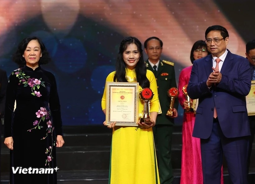 Nen tang tu tuong anh 1