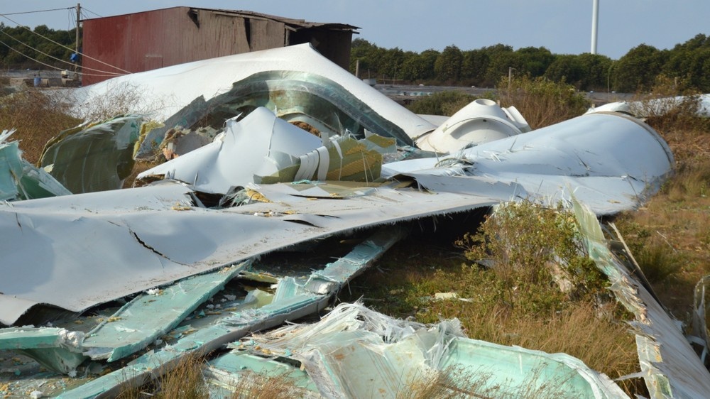 Vu roi canh quat dien gio: Dan doi boi thuong 160 ty dong hinh anh