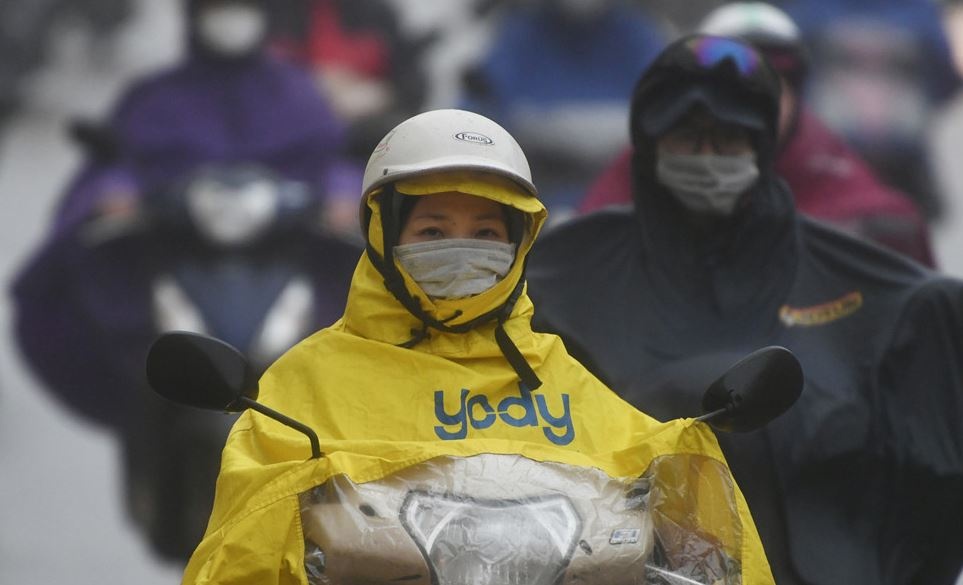 Thoi tiet 9/4: Mien Bac lanh cuoi mua, mua nho rai rac hinh anh