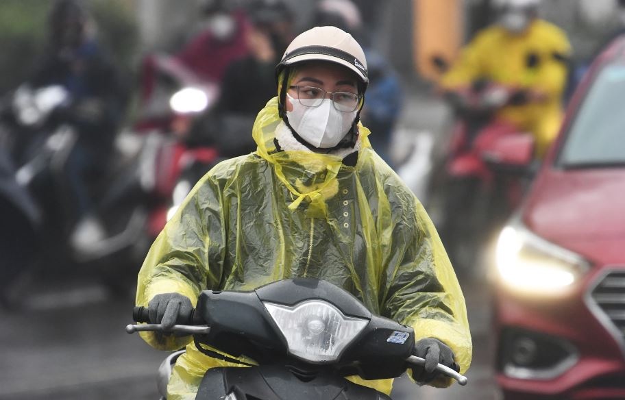 Mien Bac mua phun, Nam Bo van nang nong dien rong hinh anh