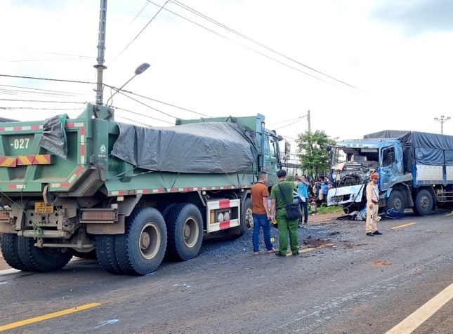 Truy to tai xe trong vu tai nan lam 3 thanh vien CLB HAGL tu vong hinh anh