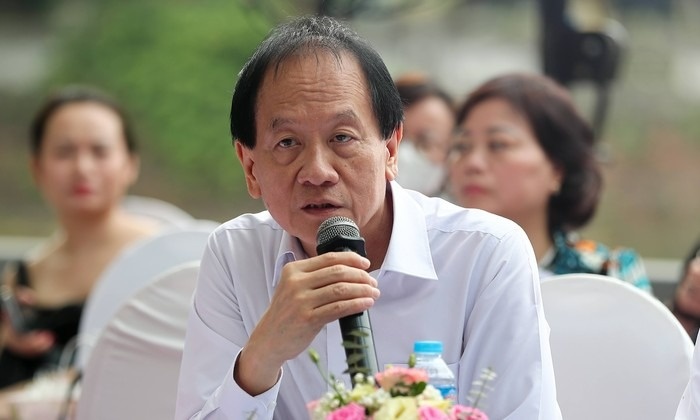 Con trai Dai tuong Vo Nguyen Giap: 'Ba day toi hoc su, doc sach tu be' hinh anh