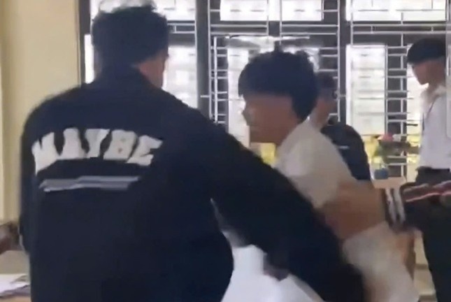 bao luc hoc duong anh 2