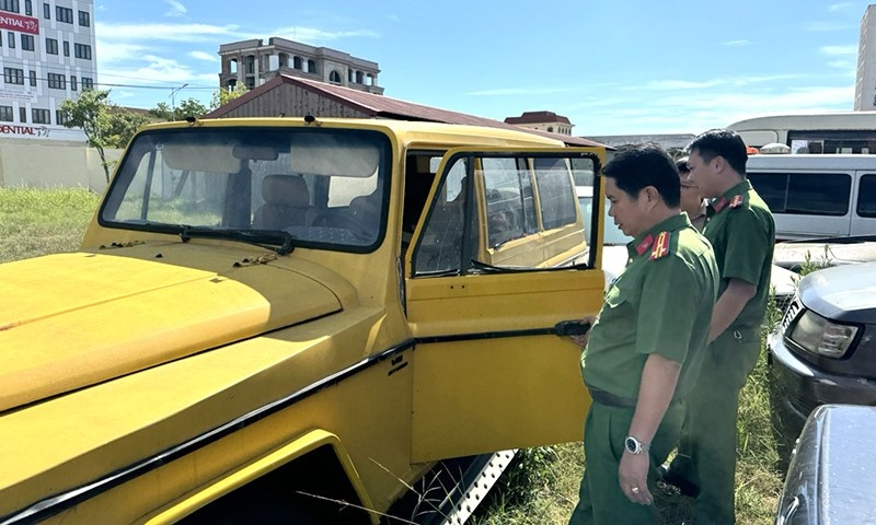 Tiêu hủy Lamborghini ảnh 1 Tieu huy Lamborghini anh 1