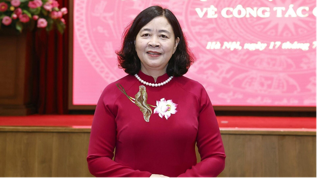 Cong bo hai nghi quyet cua UB Thuong vu Quoc hoi ve cong tac can bo hinh anh