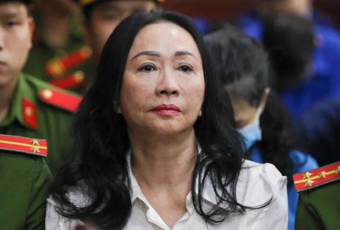 Truy to Truong My Lan va dong pham chuyen 4,5 ty USD ra nuoc ngoai hinh anh