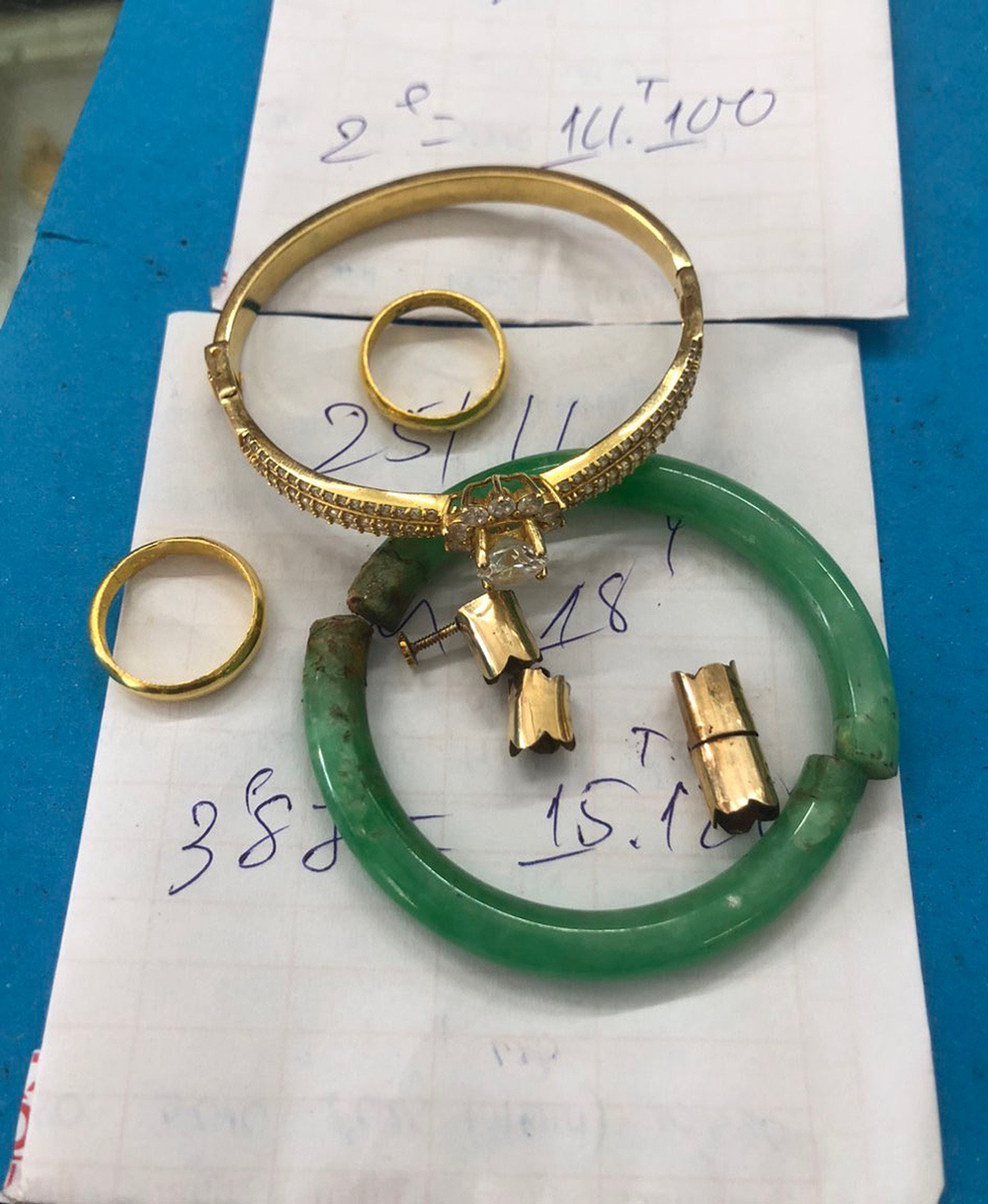 Bat &lsquo;phu thuy&rsquo; gay me anh 2