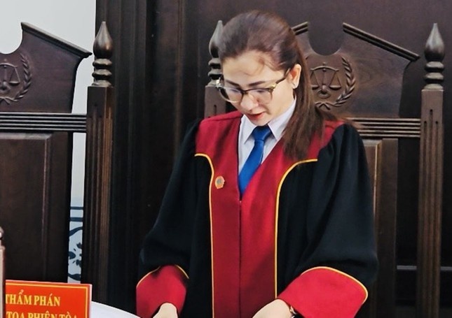 tu hinh nghich tu anh 3