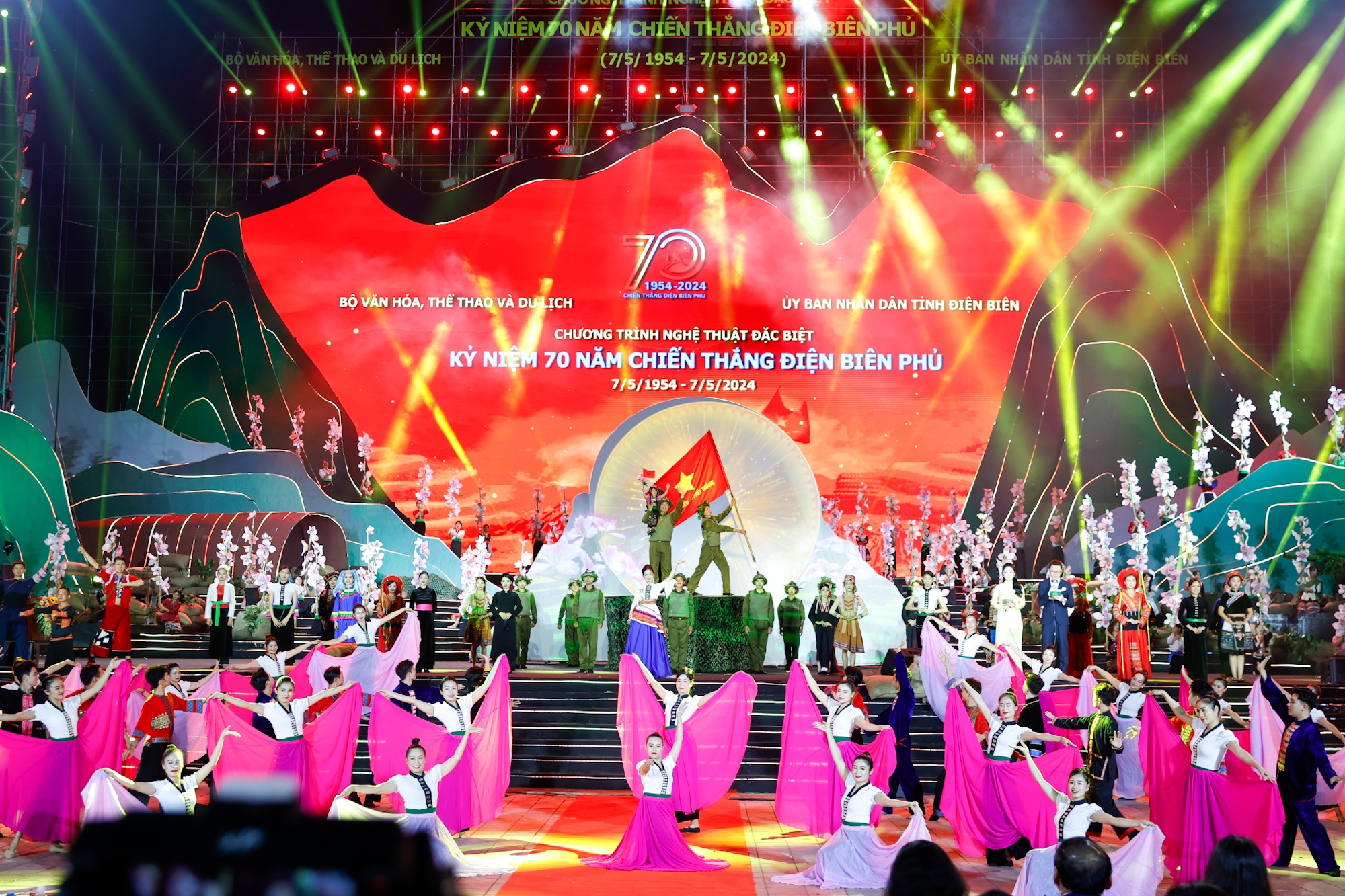 Thu tuong Pham Minh Chinh anh 4