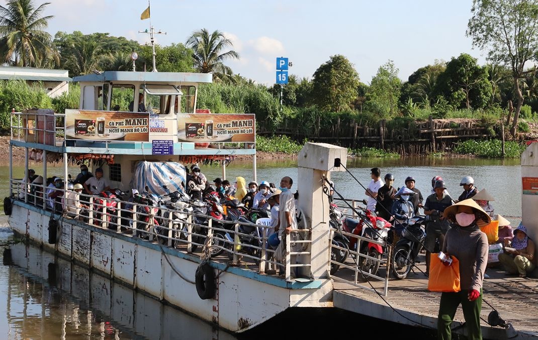 Can Tho ly giai nguyen nhan pha qua song Hau dung hoat dong hinh anh