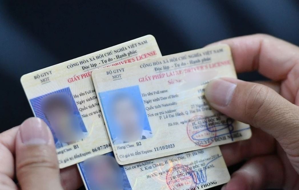 Nhung tinh huong tai xe bi thu bang lai tu 1/6 hinh anh