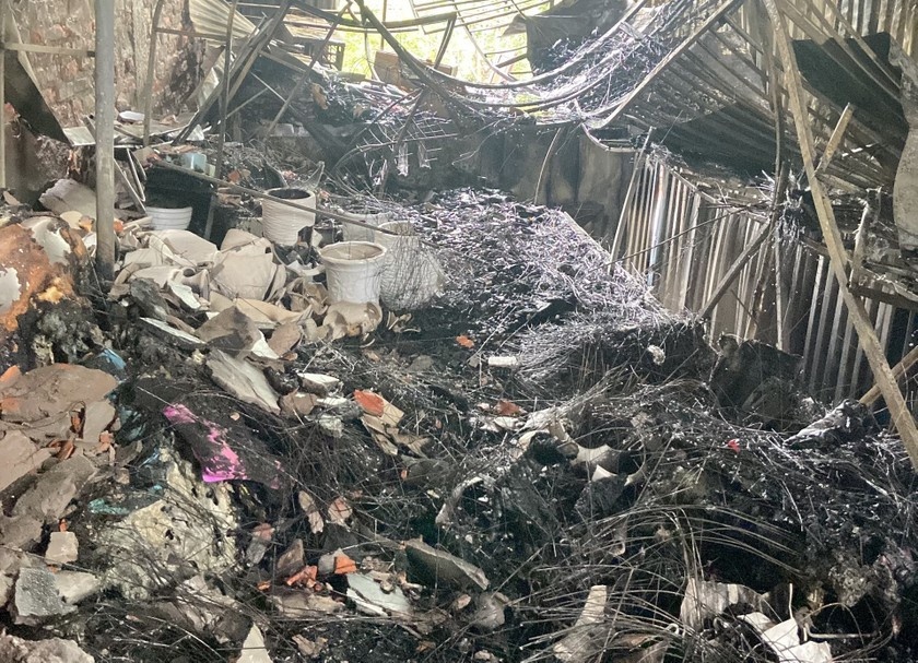 Chay cua hang hoa o Hai Duong, be 12 tuoi tu vong hinh anh