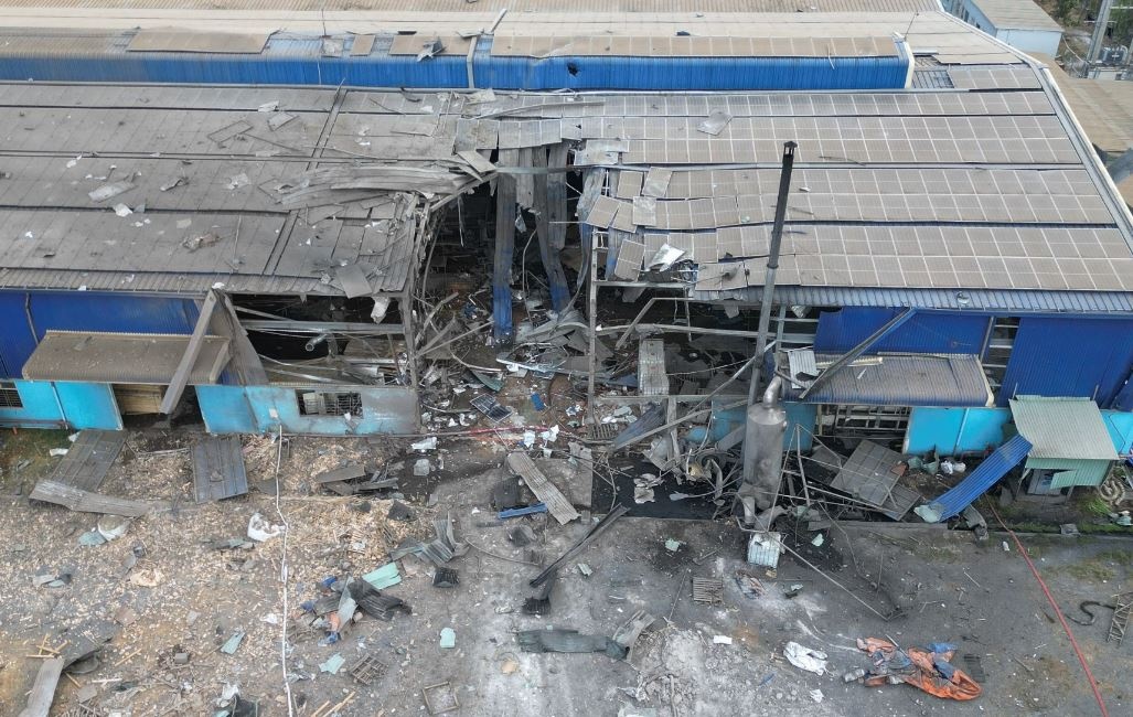 Tam hoan xuat nhap canh 7 nguoi nuoc ngoai lien quan vu no lo hoi hinh anh