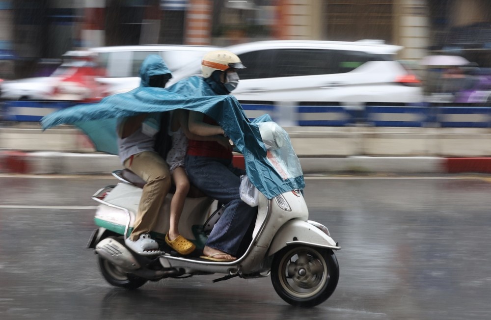 Nam Bo sap don mua lon hinh anh