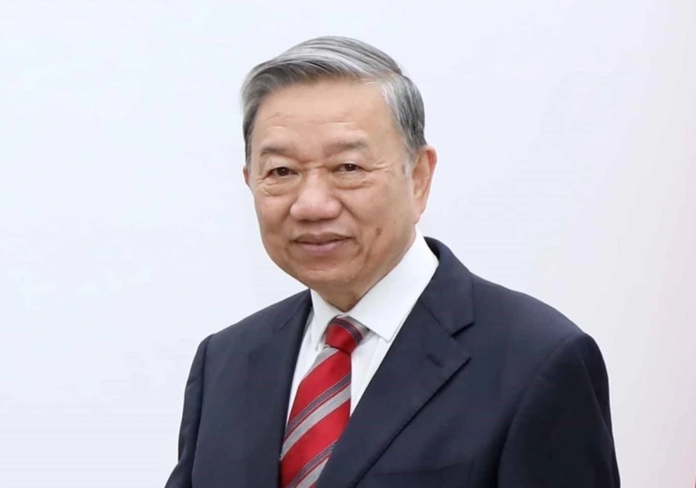 Gioi thieu Bo truong Cong an To Lam de bau lam Chu tich nuoc hinh anh