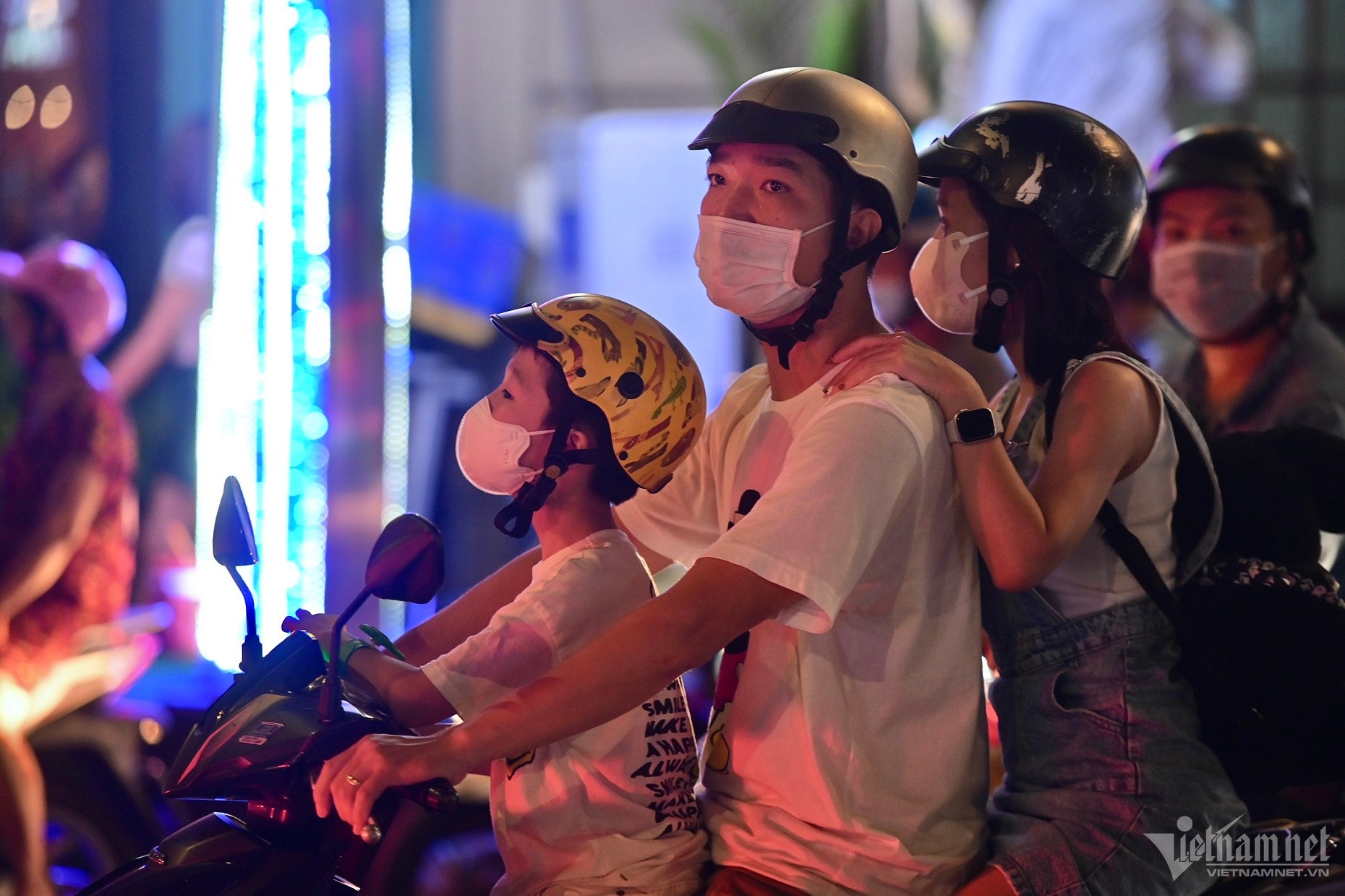 Xem ban phao hoa 30/4 anh 5