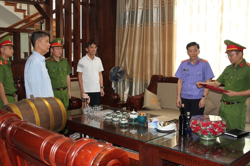 Doãn Tiến Dũng Cửa Lò ảnh 2 Doan Tien Dung Cua Lo anh 2