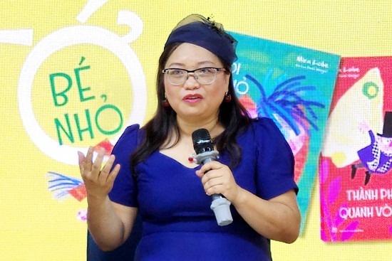 Dich gia Chu Thu Phuong mong sach la cau noi van hoa Viet Nam - Ao hinh anh