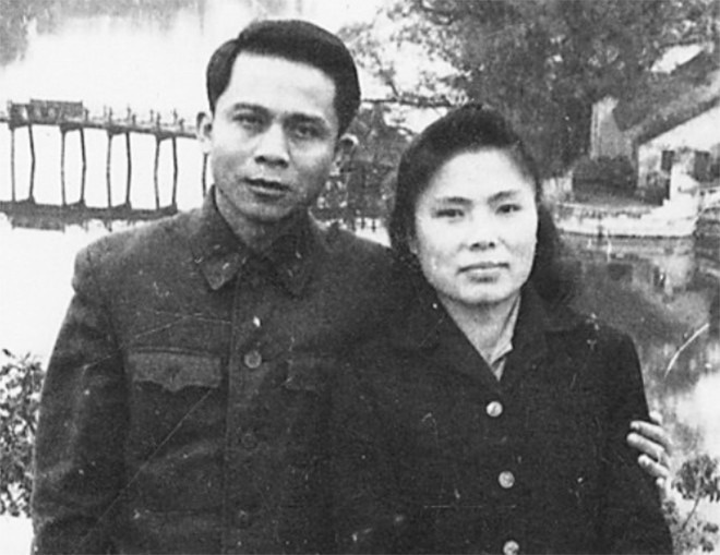 Tinh yeu bat diet giua chien truong cua tuong Hoang Dan hinh anh