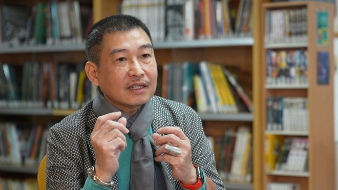 Loi gan ruot cua hoa si Le Thiet Cuong ve van hoa hinh anh