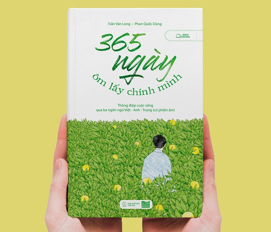 365 ngay om lay chinh minh hinh anh