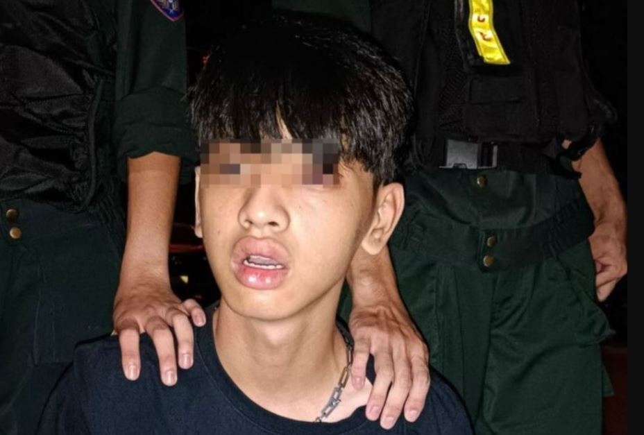 Thieu tien tra no, thieu nien 16 tuoi mang dao di cuop hinh anh