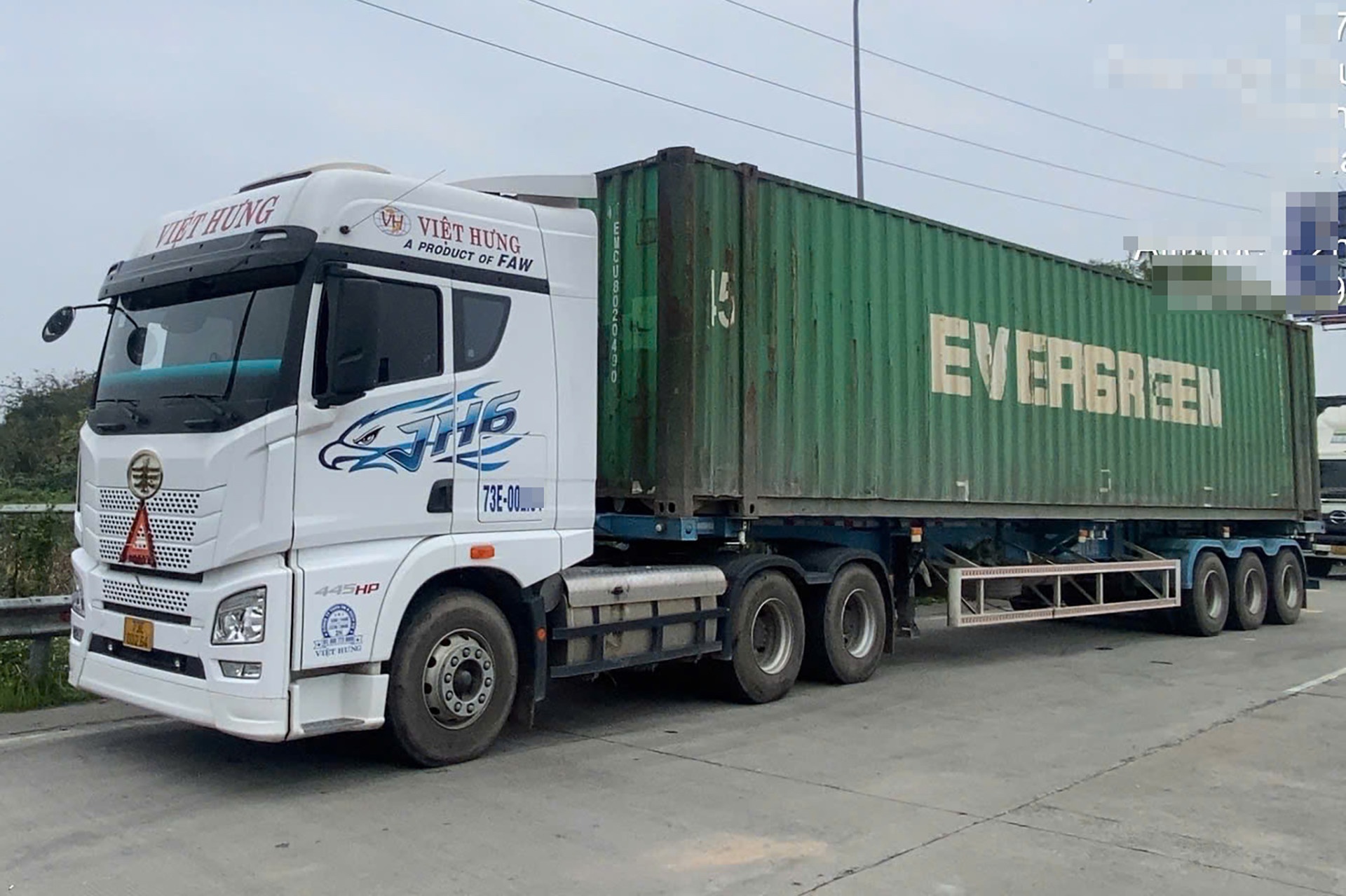 Tai xe xe dau keo vi pham nong do con gap 2,2 lan muc 'kich khung' hinh anh