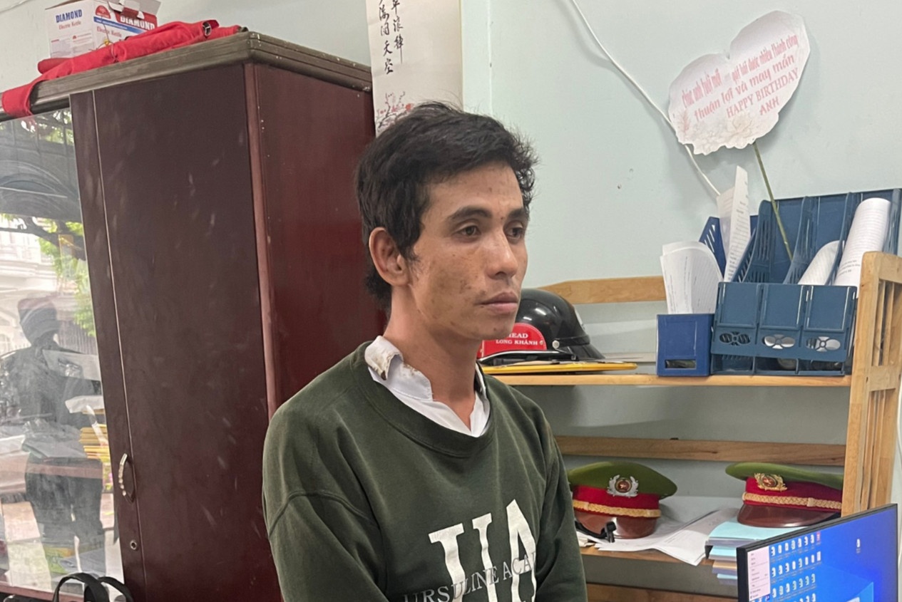 Doi tuong cuop, rut dao dam loan xa nguoi truy bat o Dong Nai hinh anh