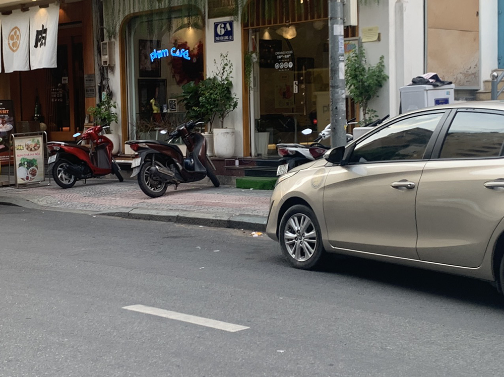 Dieu tra vu nguoi nuoc ngoai bi dam chet o trung tam TP.HCM hinh anh