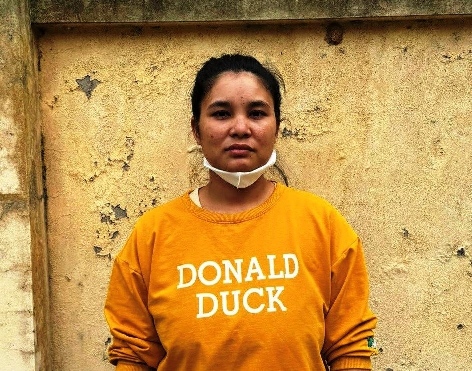 Bat doi tuong bi truy na ve toi mua ban tre em hinh anh