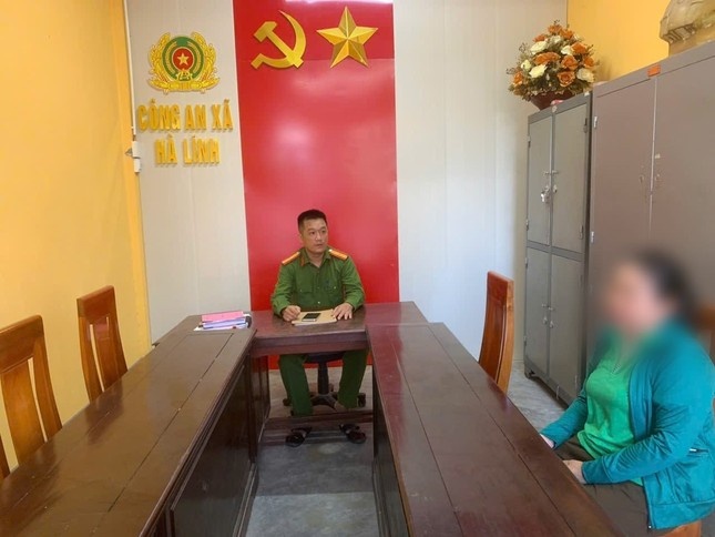 Nguoi phu nu suyt mat 300 trieu dong vi 'nuoi bo' online hinh anh