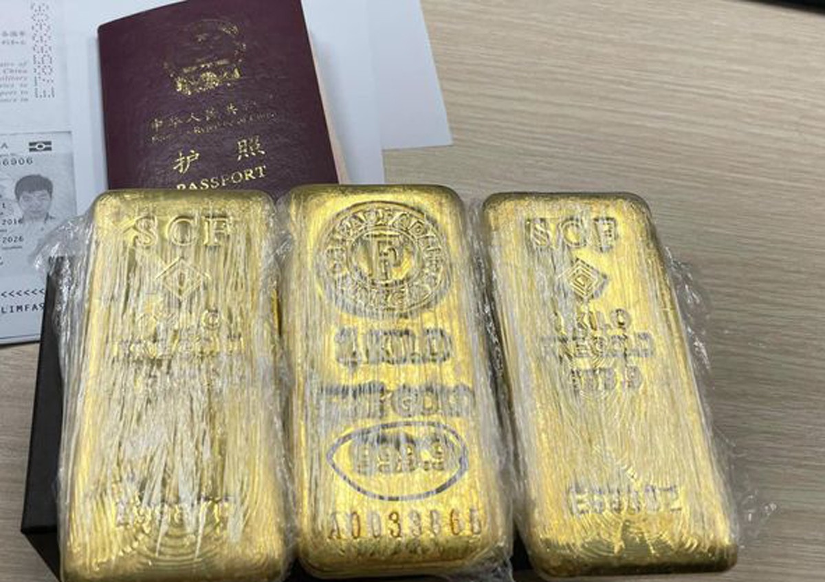 giau vang duoi de giay anh 2