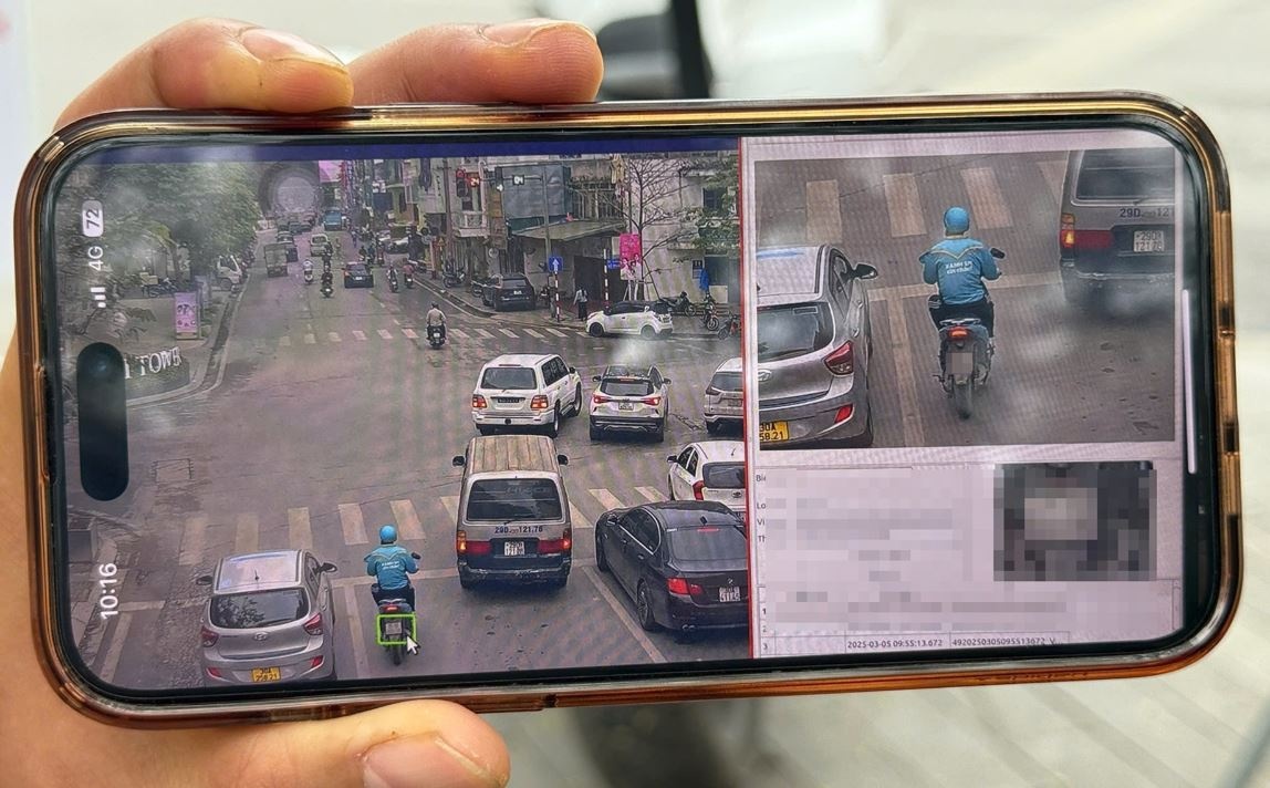 Bi camera 'bat' loi vuot den do, tai xe khong ngo hinh anh qua sac net hinh anh