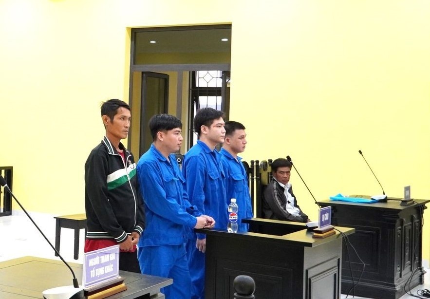 Ban an cho ke giet nguoi can cua, cuop tai san giua ban ngay hinh anh