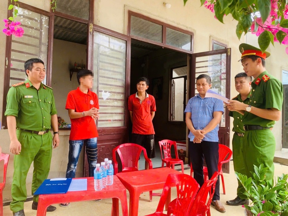 Thanh nien Quang Tri anh 1