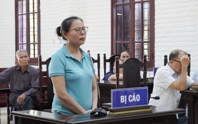 Linh an 14 nam tu vi lua ‘chay viec’, chiem doat tien ty hinh anh