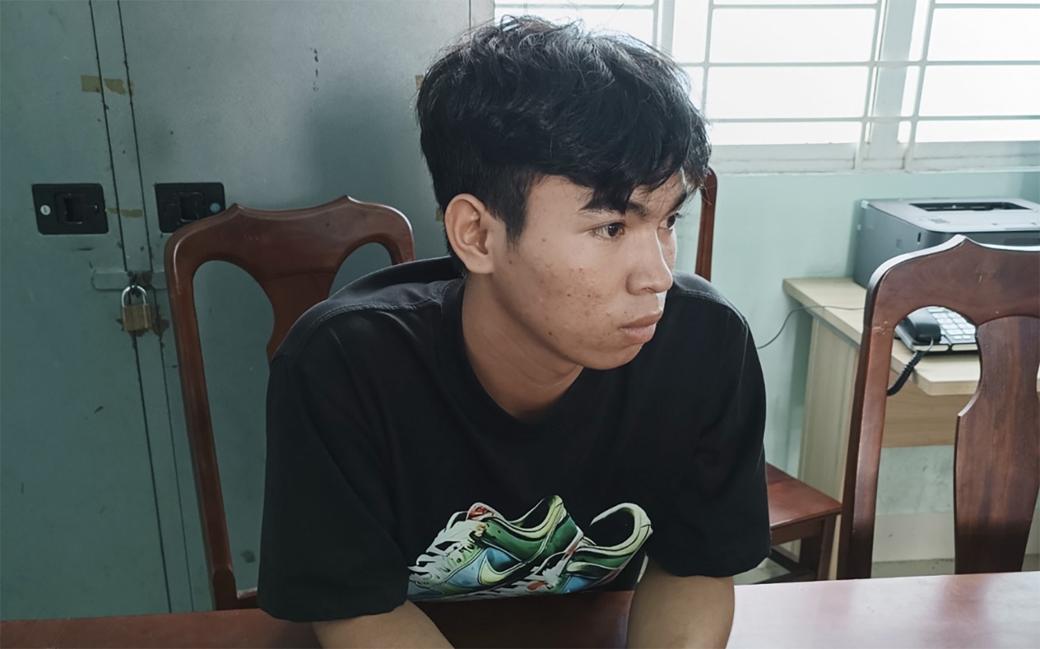 Phong hoa dot nha nguoi yeu vi bi chia tay hinh anh