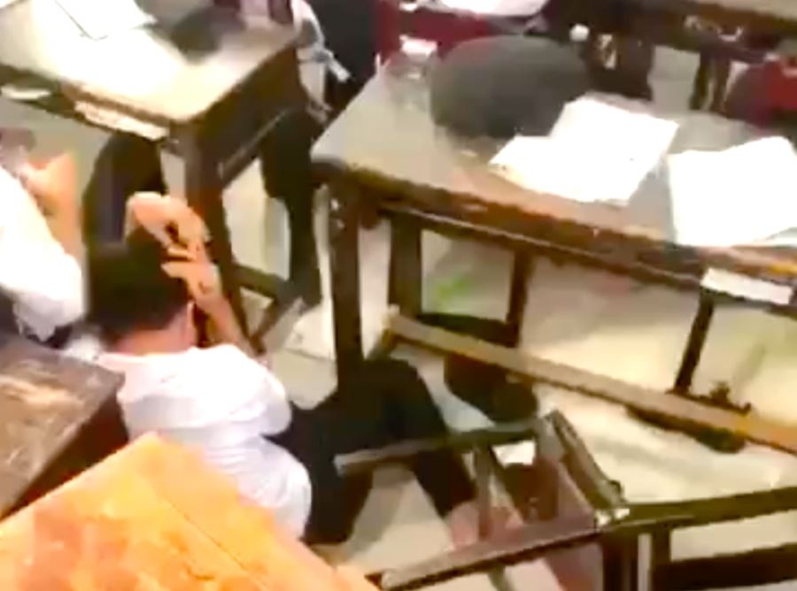 Xu ly vu hoc sinh danh hoi dong lam ban nhap vien o Ben Tre hinh anh