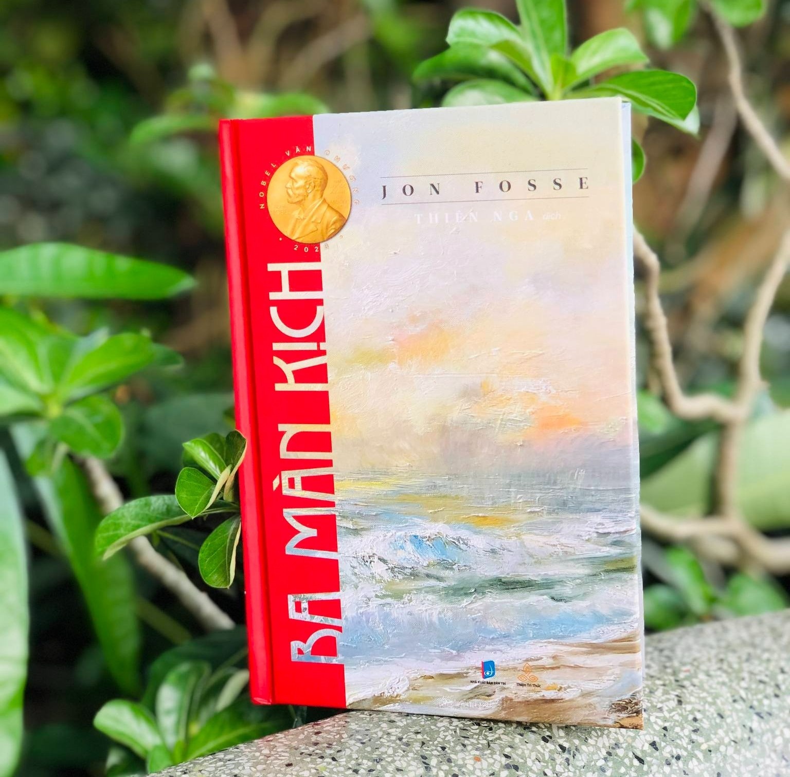 Tac pham cua nha van doat Nobel 2023 xuat ban tai Viet Nam hinh anh
