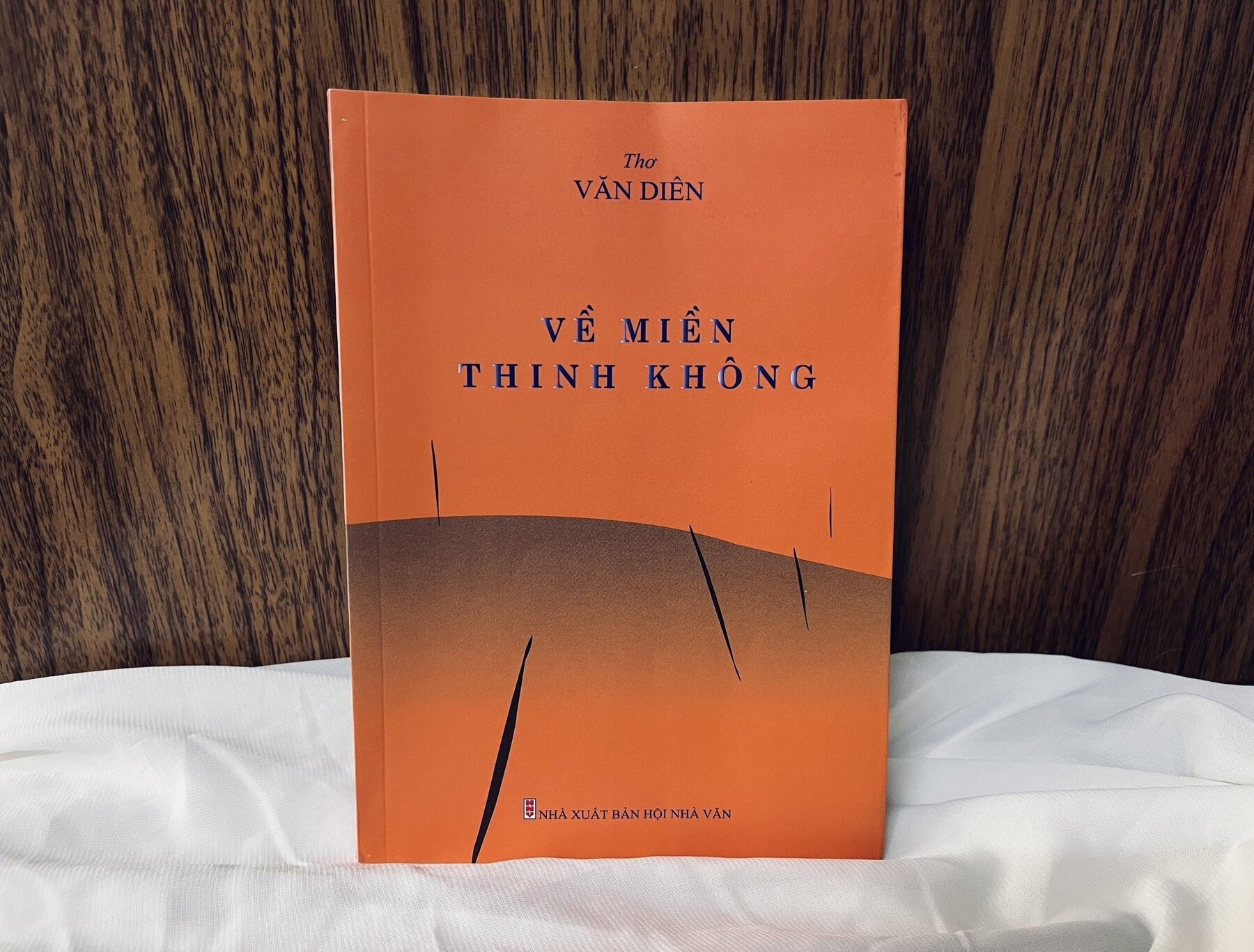 'Mien thinh khong' cat tieng trong tho Van Dien hinh anh