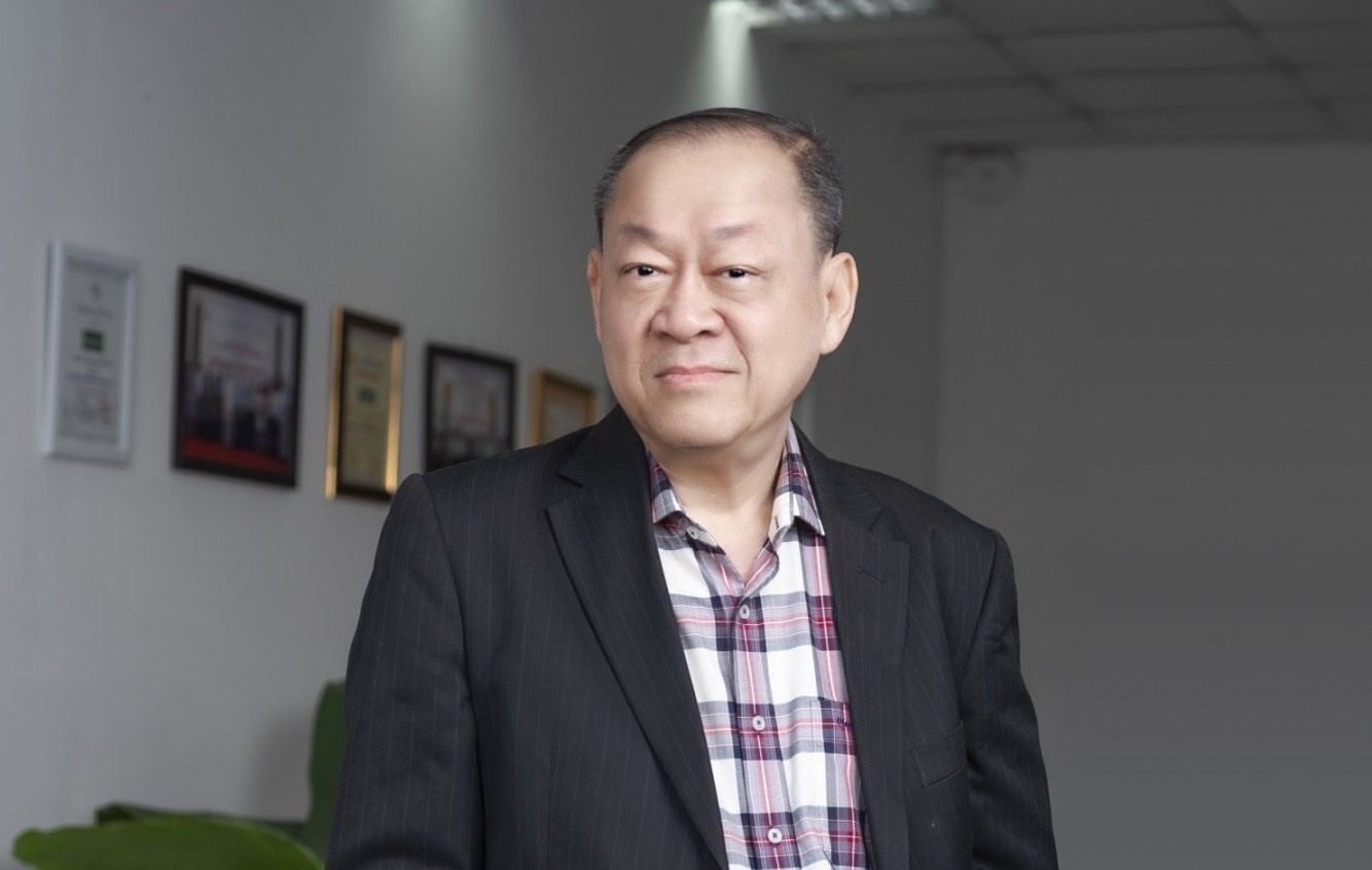 CEO Dang Duc Thanh: 'Viet sach la cach truyen dat kien thuc tot nhat' hinh anh