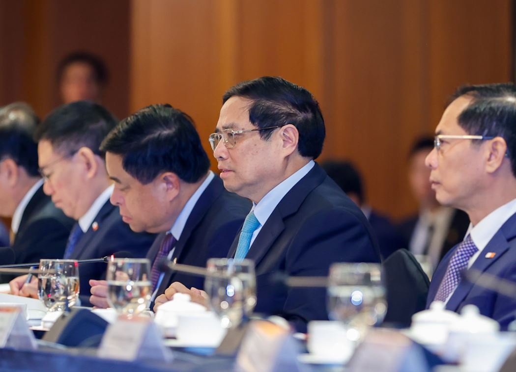 Thu tuong du toa dam voi lanh dao mot so tap doan lon cua Han Quoc hinh anh