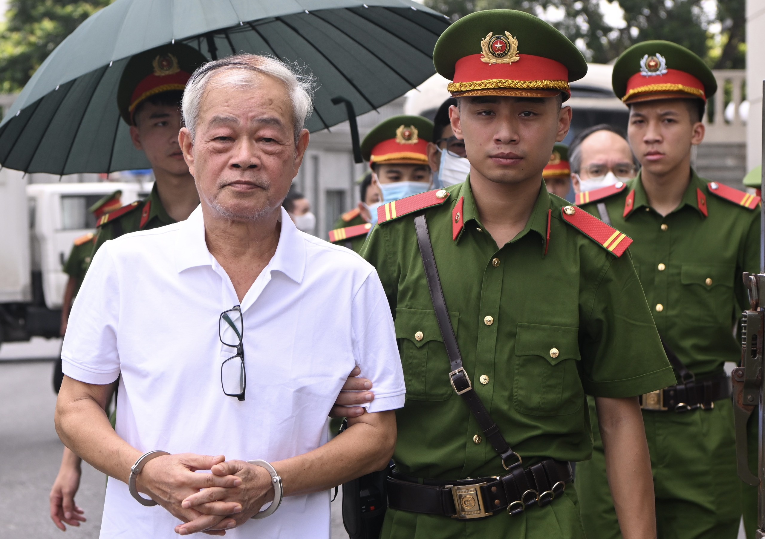 Chu tich FLC,  Cong ty FLC,  Tap doan FLC,  Trinh Van Quyet anh 6