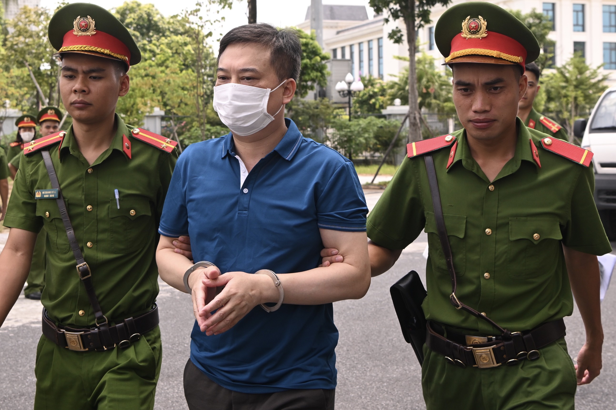 Chu tich FLC,  Cong ty FLC,  Tap doan FLC,  Trinh Van Quyet anh 7